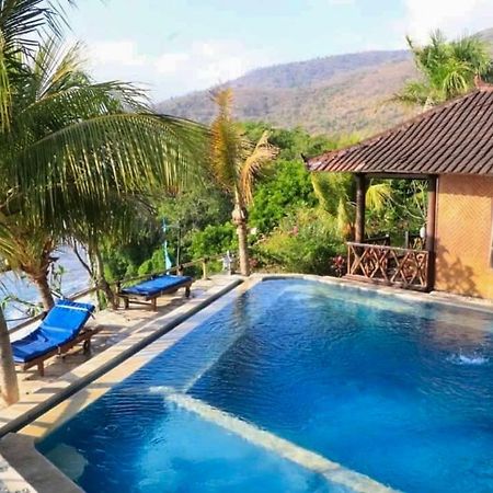 Eka Purnama Cottages Амед Экстерьер фото