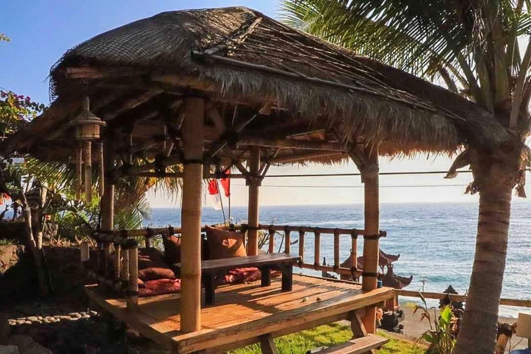 Eka Purnama Cottages Амед Экстерьер фото