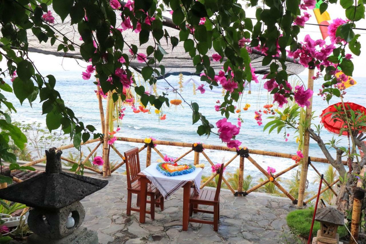 Eka Purnama Cottages Амед Экстерьер фото
